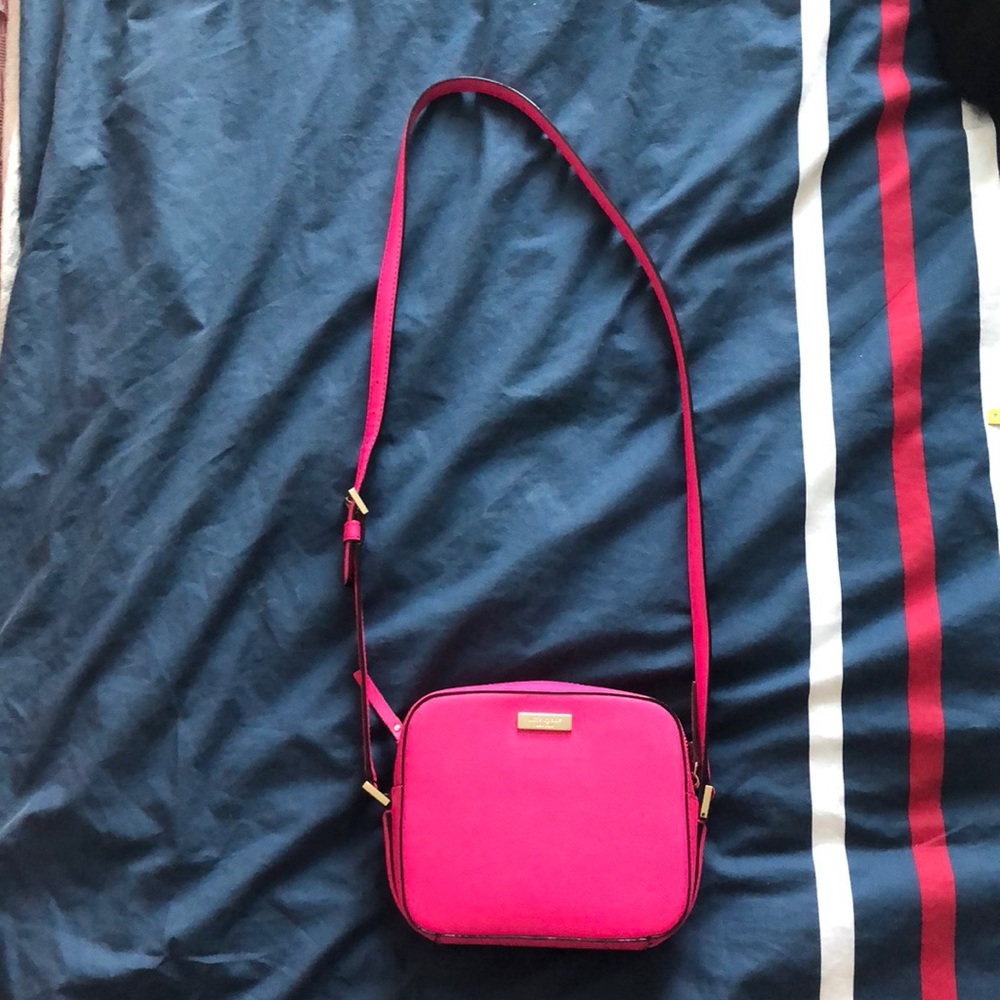 💕💕Neon pink Kate Spade purse!! 💕💕